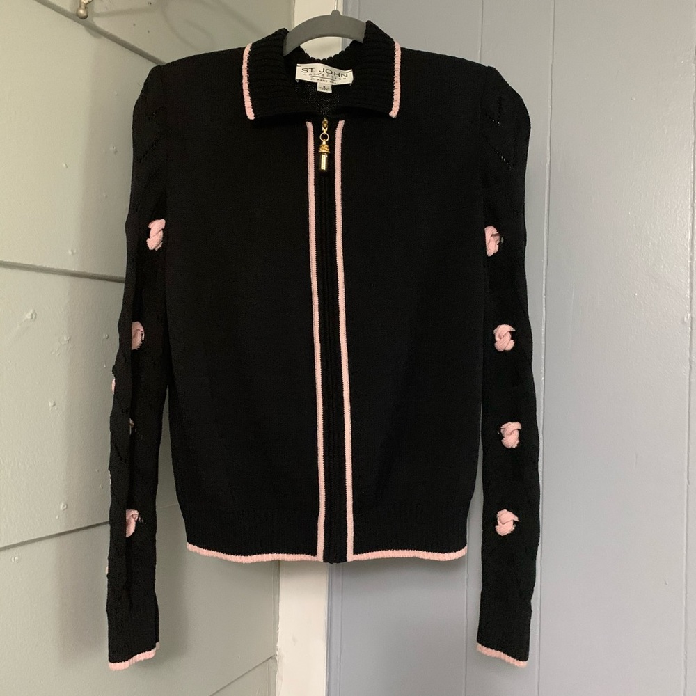 St. John Zip up CardiganBlack &Light Pink size6